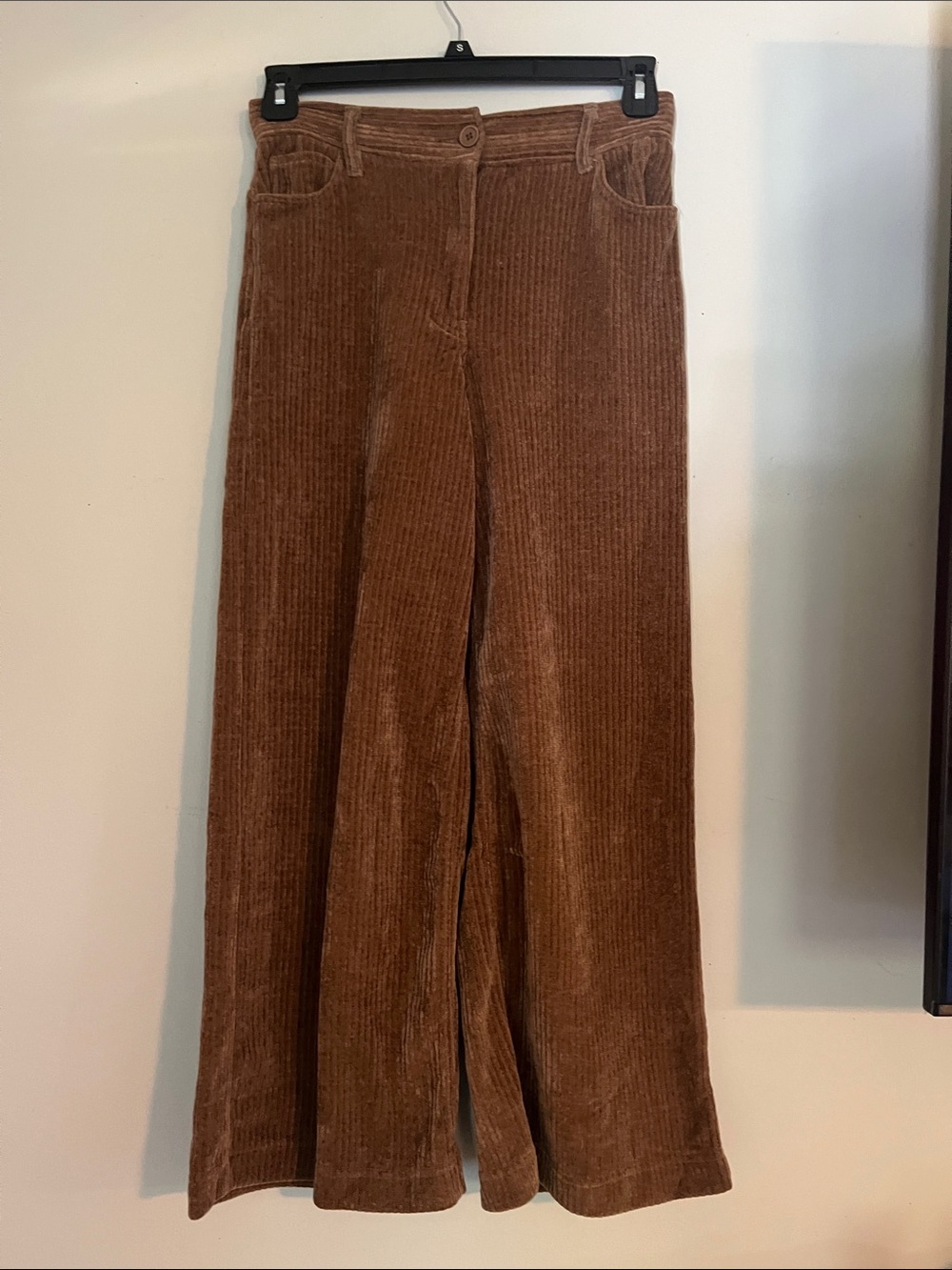 High-Rise Corduroy Wide-Leg Pants in Brown
